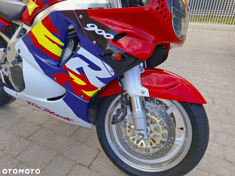 Honda CBR - 16