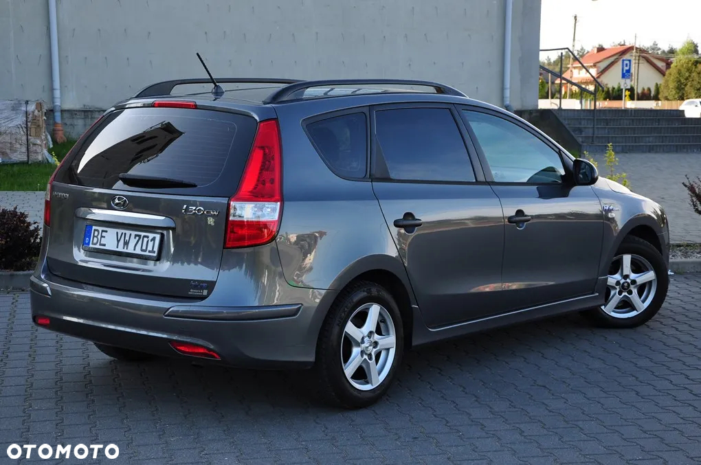 Hyundai i30 i30cw 1.6 CRDi blue Classic - 4