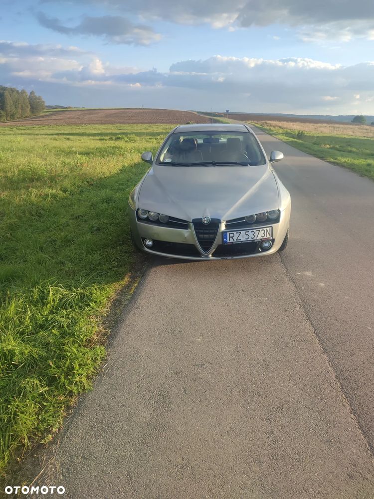Alfa Romeo 159 - 2