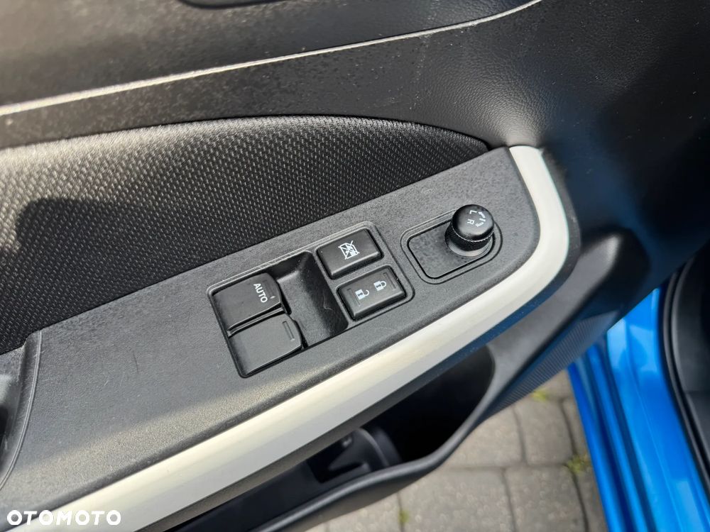 Suzuki Swift 1.2 SHVS Premium Plus - 13