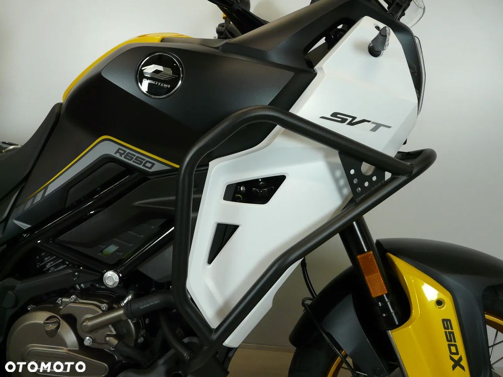 QJMOTOR SVT 650X - 12