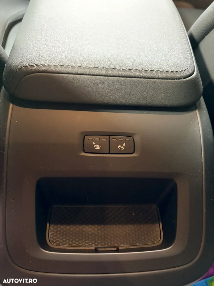 VOLVO XC60 2024 — imagine 9