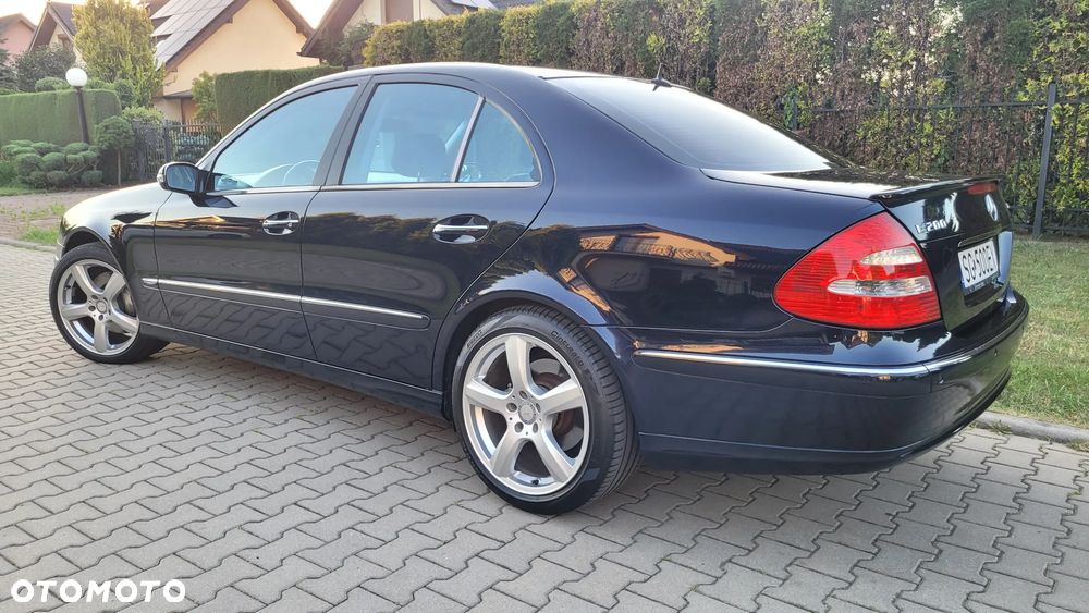 Mercedes-Benz Klasa E 500 Avantgarde - 8