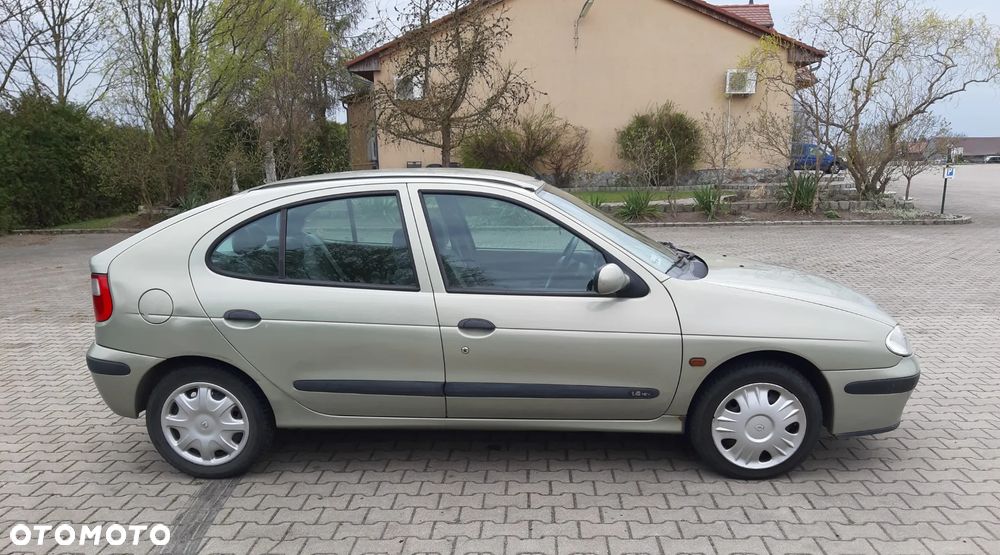 Renault Megane - 10