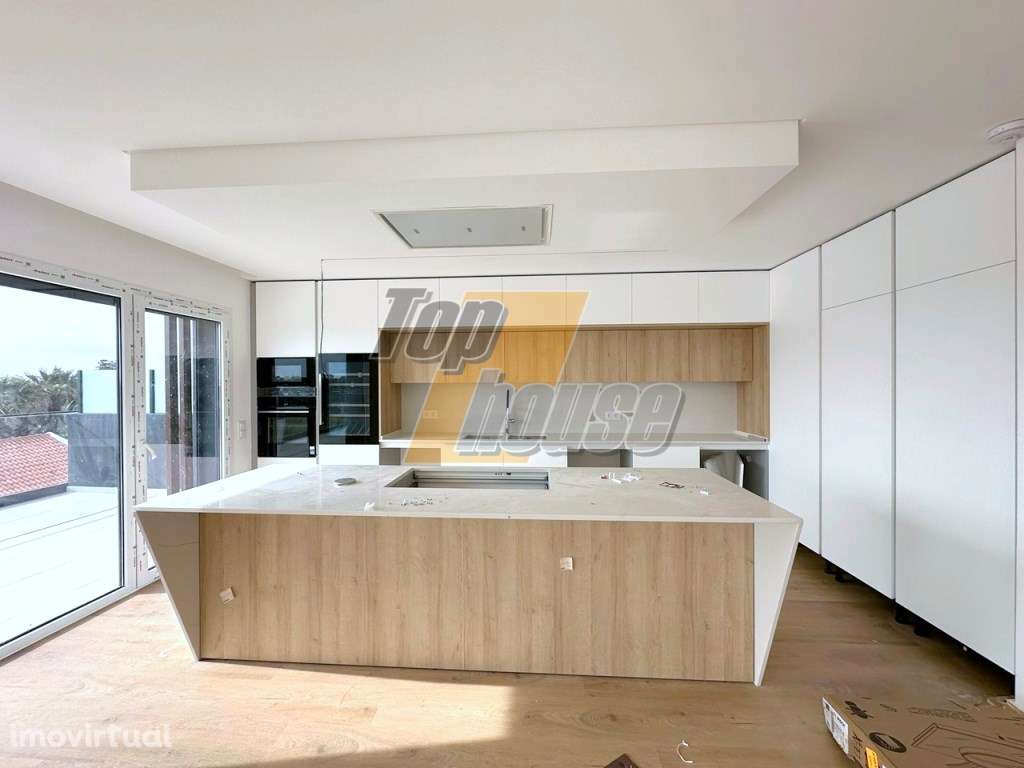 Apartamento T4 Novo , 2 Parqueamentos , Arrecadação e Piscina - Cos... - Grande imagem: 4/39