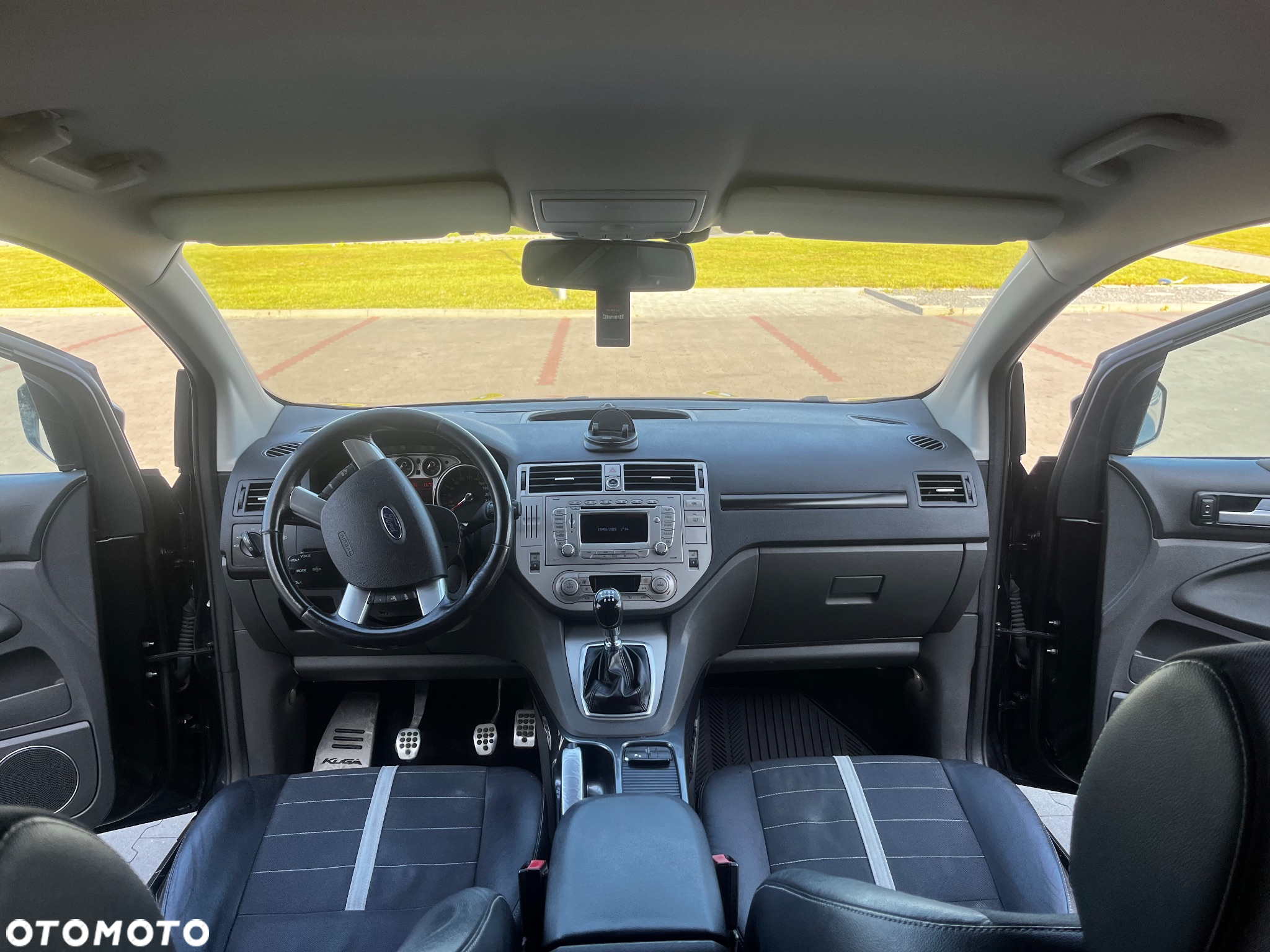 Ford Kuga 2.0 TDCi 4x4 Titanium - 17
