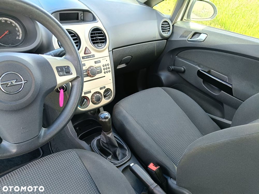 Opel Corsa - 8