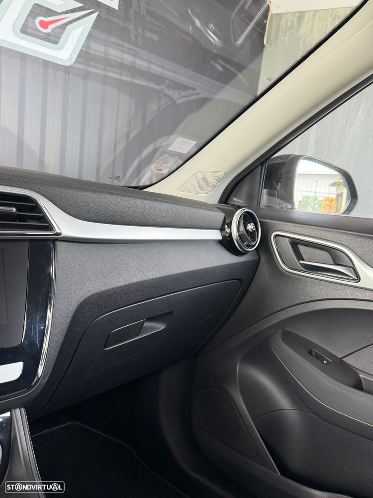 MG ZS EV 72.6 kWh Comfort - 25