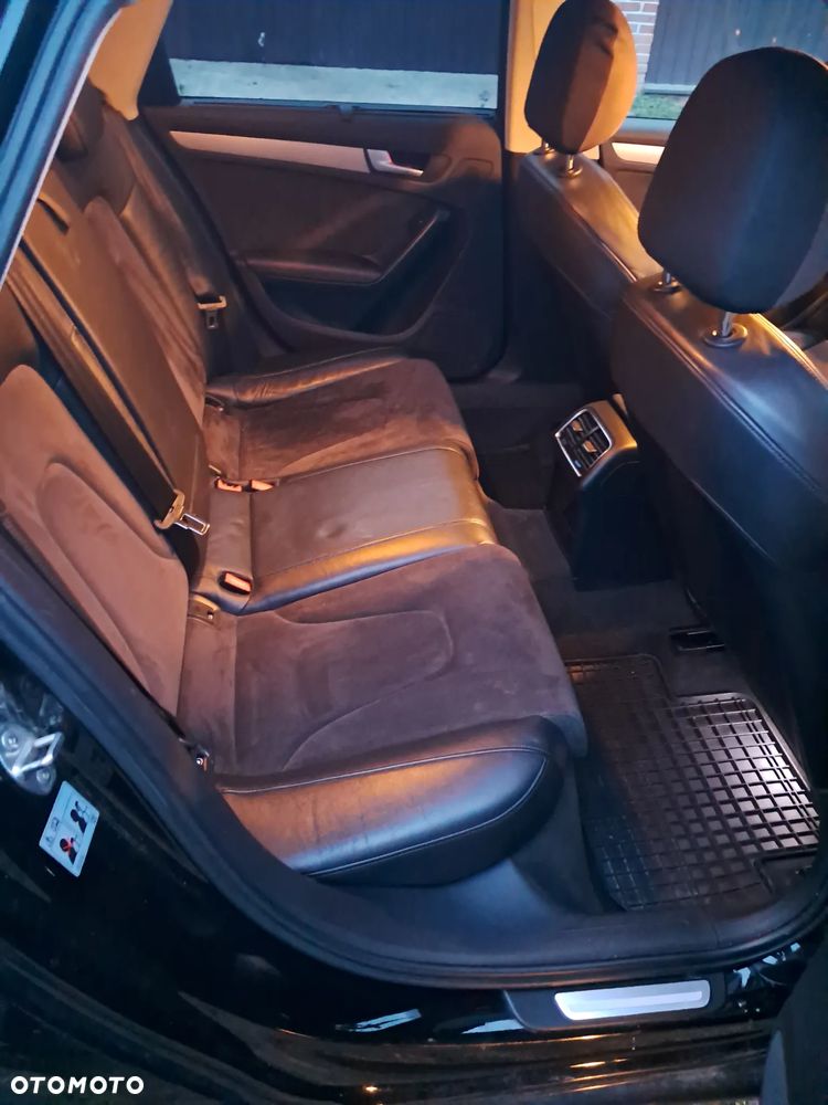 Audi A4 Avant 2.0 TDI DPF - 9