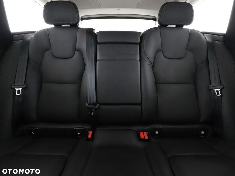 Volvo V90 Cross Country D4 SCR AWD Pro - 19