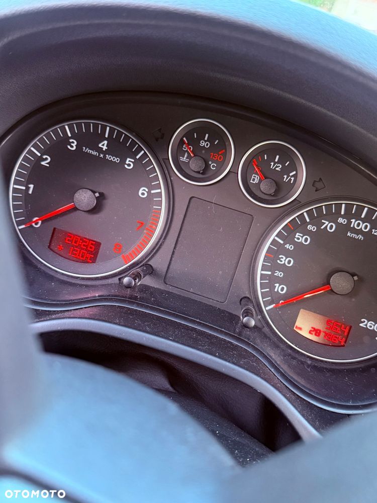 Audi A3 3-drzwiowe 1.6 Ambition - 6