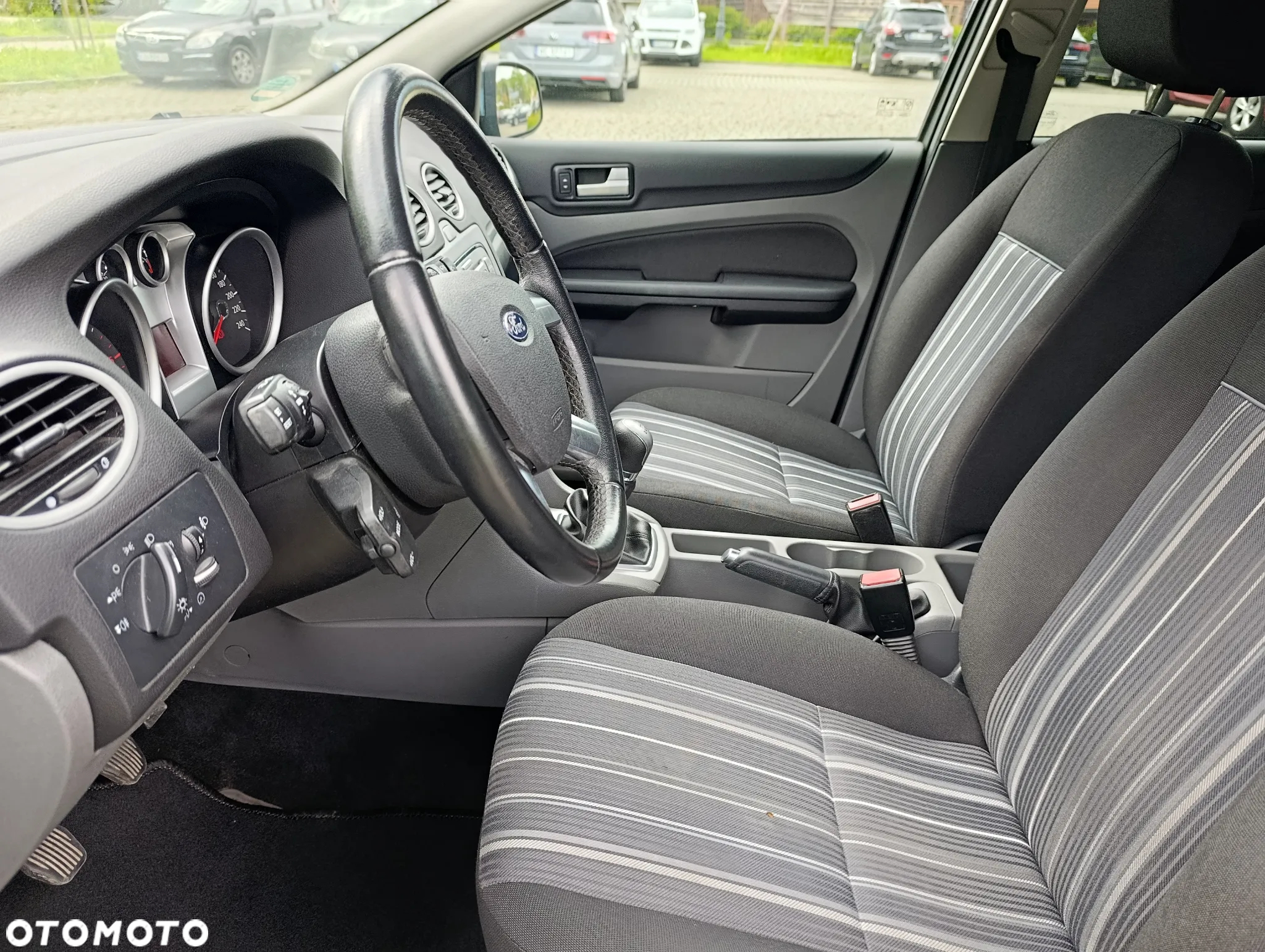 Ford Focus 1.6 TDCi DPF Trend - 12