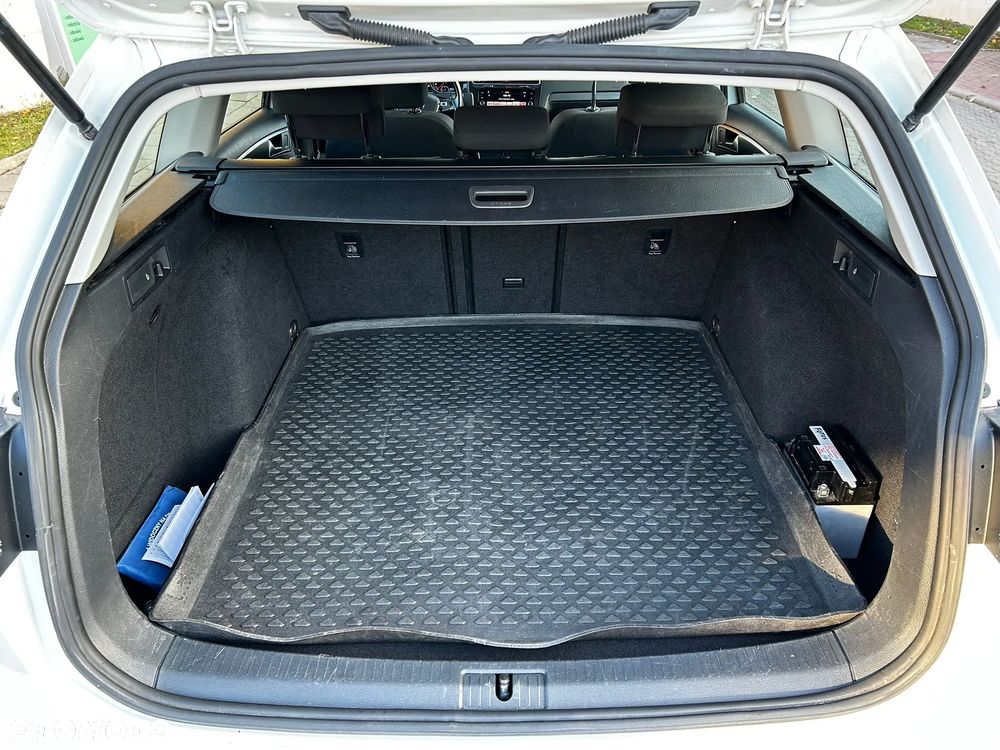 Volkswagen Golf VII 1.6 TDI BMT Highline - 13