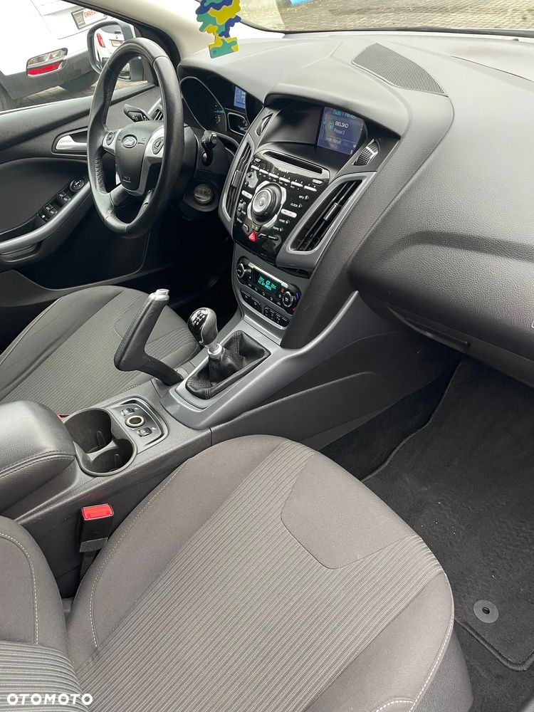 Ford Focus 1.0 EcoBoost Titanium - 12