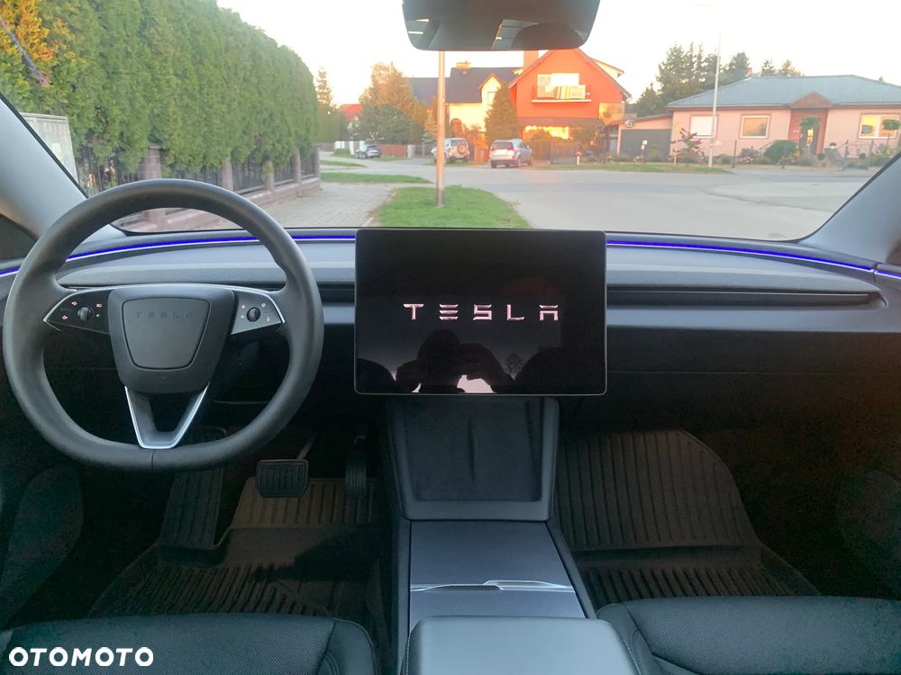 Tesla Model 3 Premium Langstreckenbatterie RWD - 18