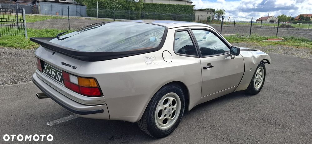 Porsche 944 3.0 S2 - 4