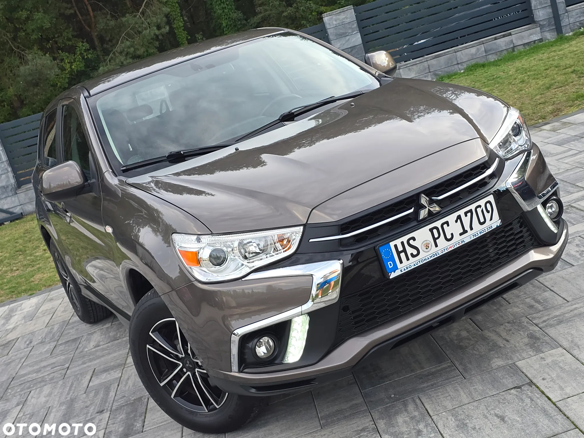 Mitsubishi ASX 1.6 2WD Diamant Edition - 2