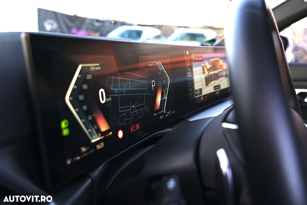 BMW Seria 3 320d Touring xDrive Aut. - 29