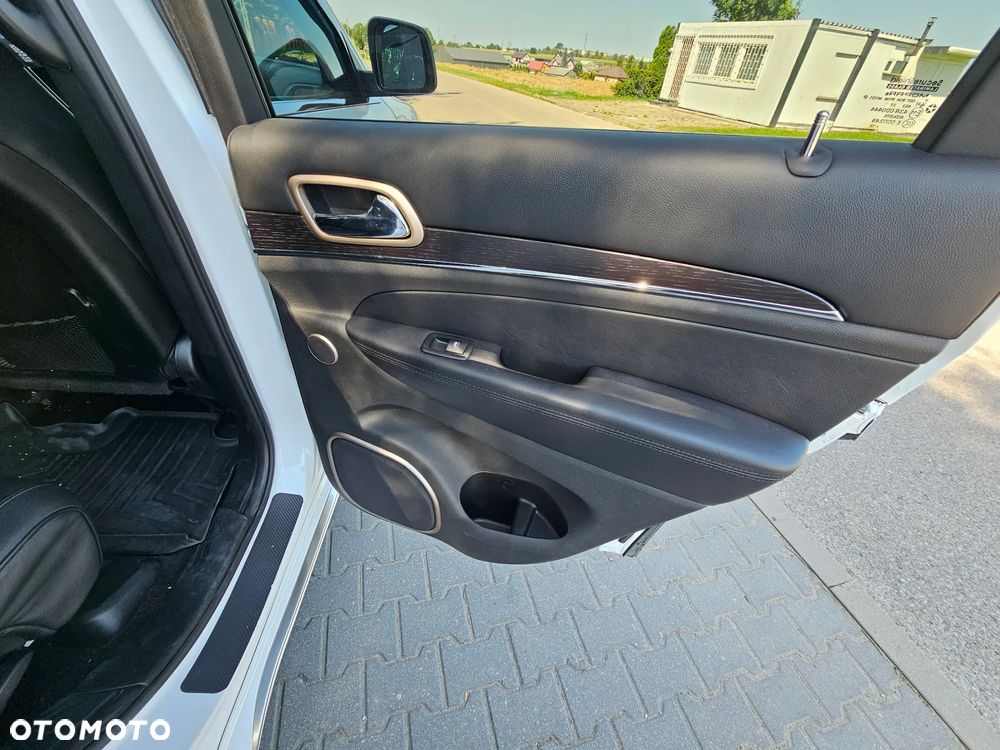 Jeep Grand Cherokee 3.6 V6 Summit - 25