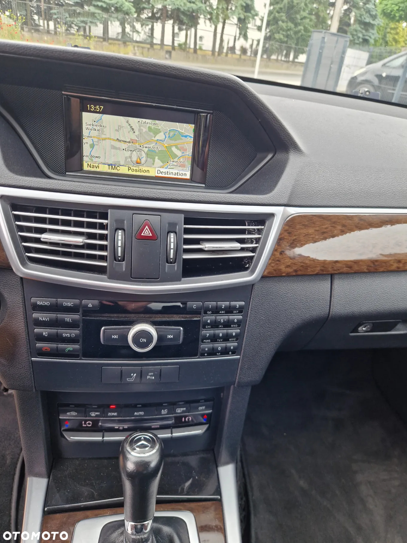 Mercedes-Benz Klasa E 200 T BlueTEC 7G-TRONIC Avantgarde - 21