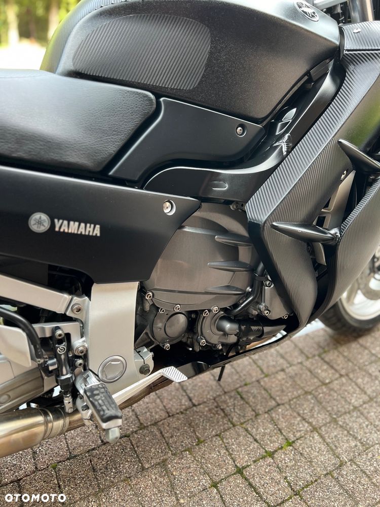 Yamaha FJR - 18
