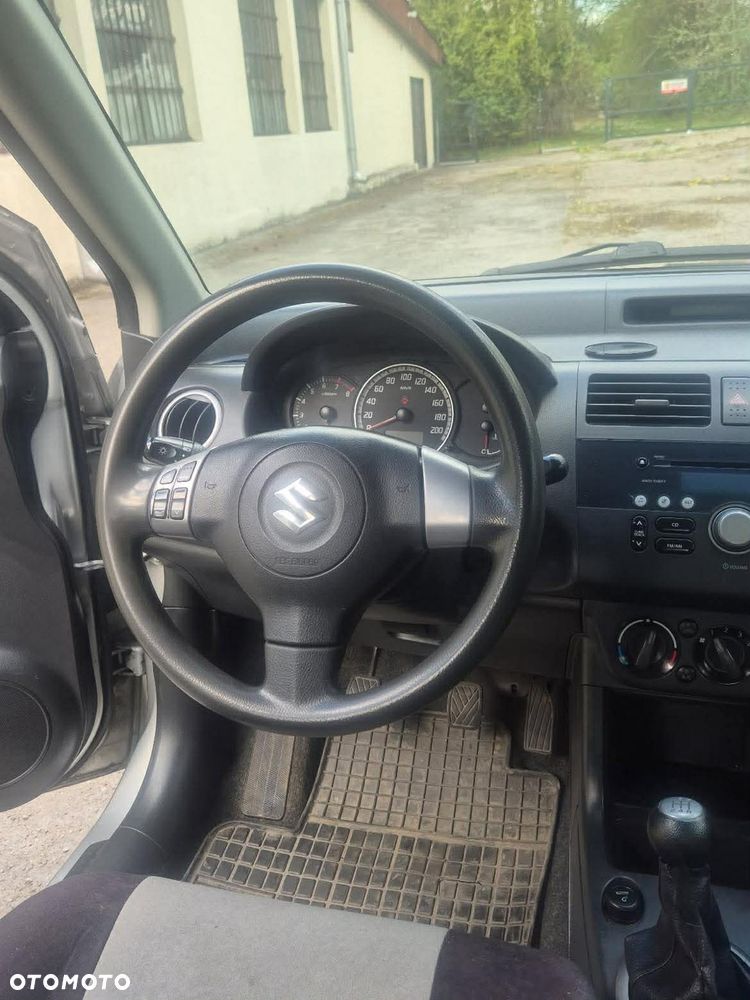 Suzuki Swift 1.5 Comfort - 9