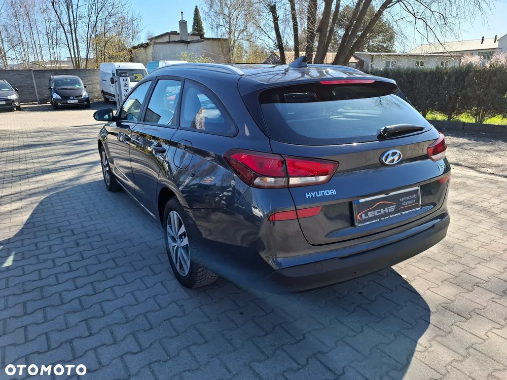 Hyundai i30 - 32