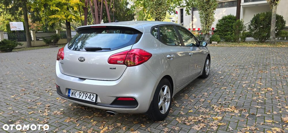 Kia Ceed Cee'd 1.6 CRDi M - 4