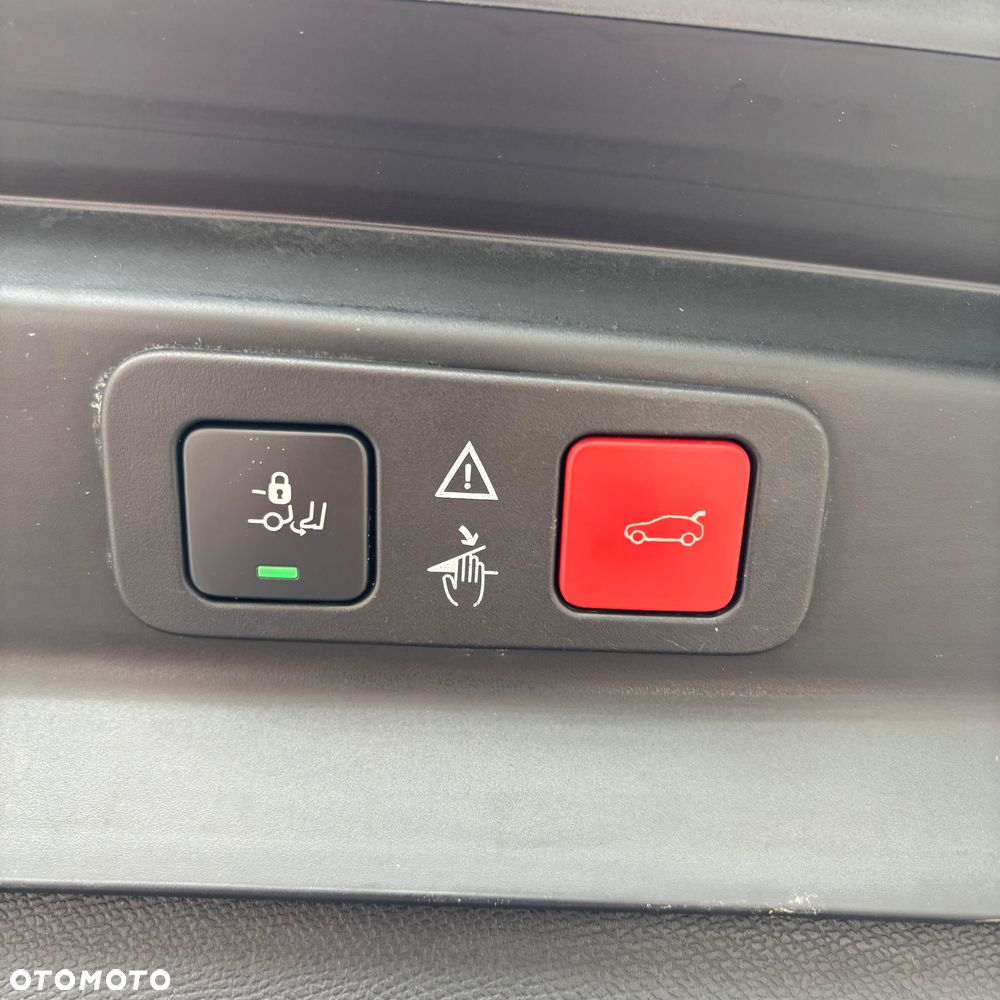 Peugeot 5008 BlueHDi 180 EAT8 GT - 25