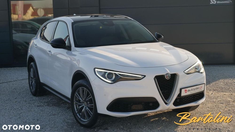Alfa Romeo Stelvio - 2