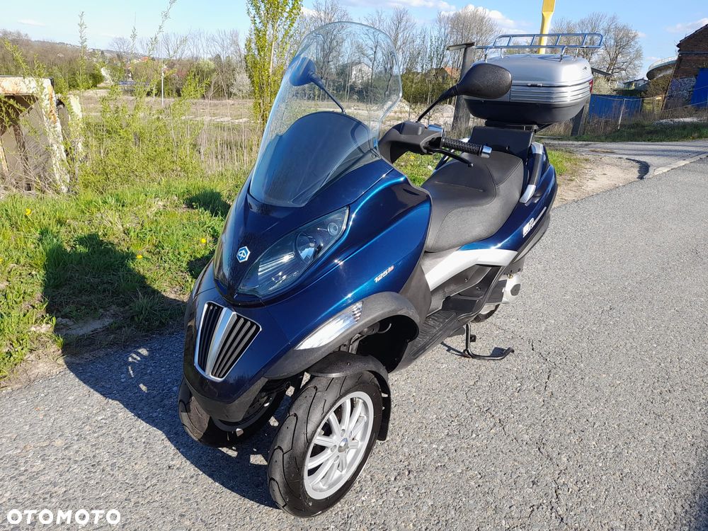 Piaggio MP-3 - 1