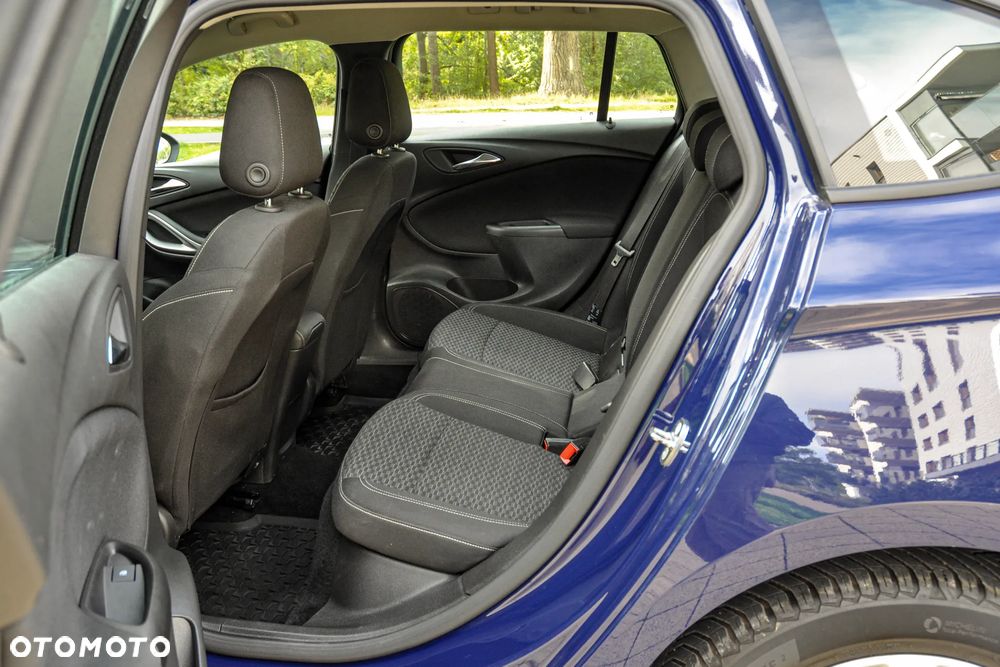 Opel Astra - 8