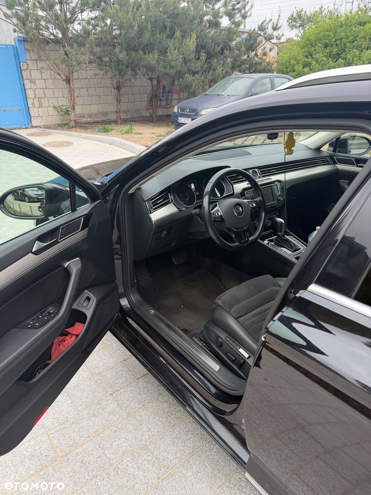 Volkswagen Passat 2.0 TDI SCR DSG - 6
