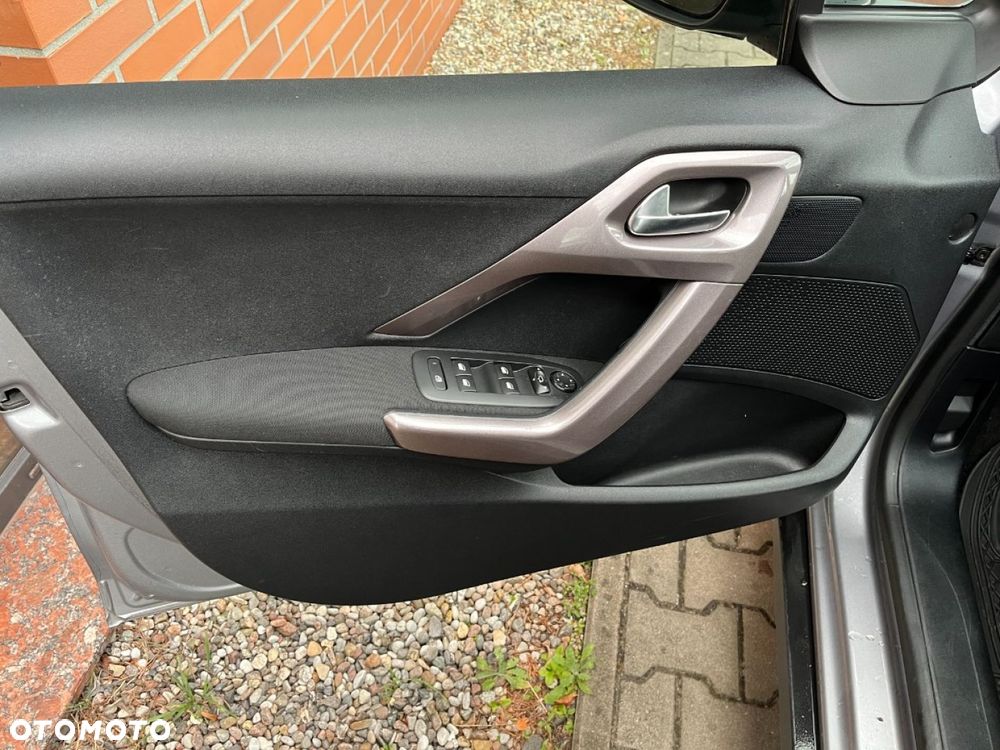 Peugeot 2008 82 e-VTI ETG5 Active - 17