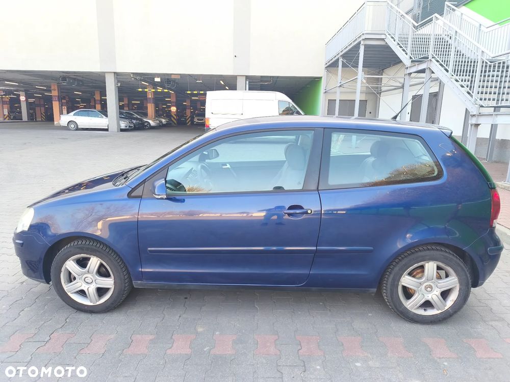 Volkswagen Polo 1.4 16V Comfortline - 4