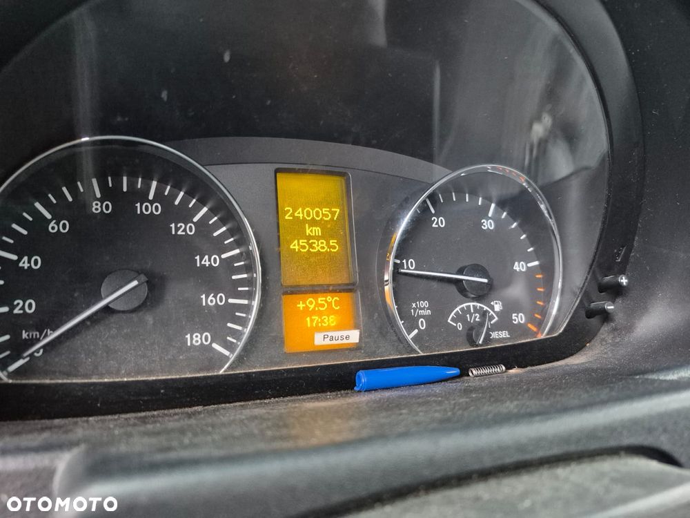 Mercedes-Benz SPRINTER 315 - 10