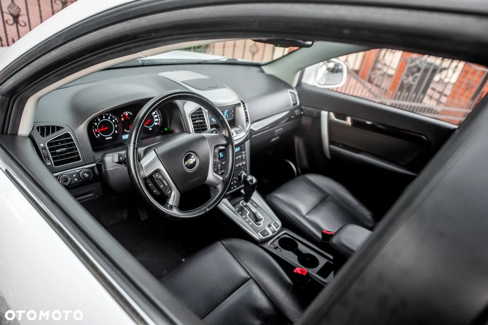Chevrolet Captiva 2.4 AWD Automatik LT+ - 16