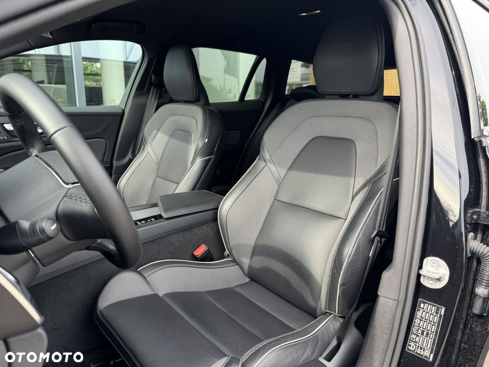Volvo V60 B4 B Plus Dark - 10