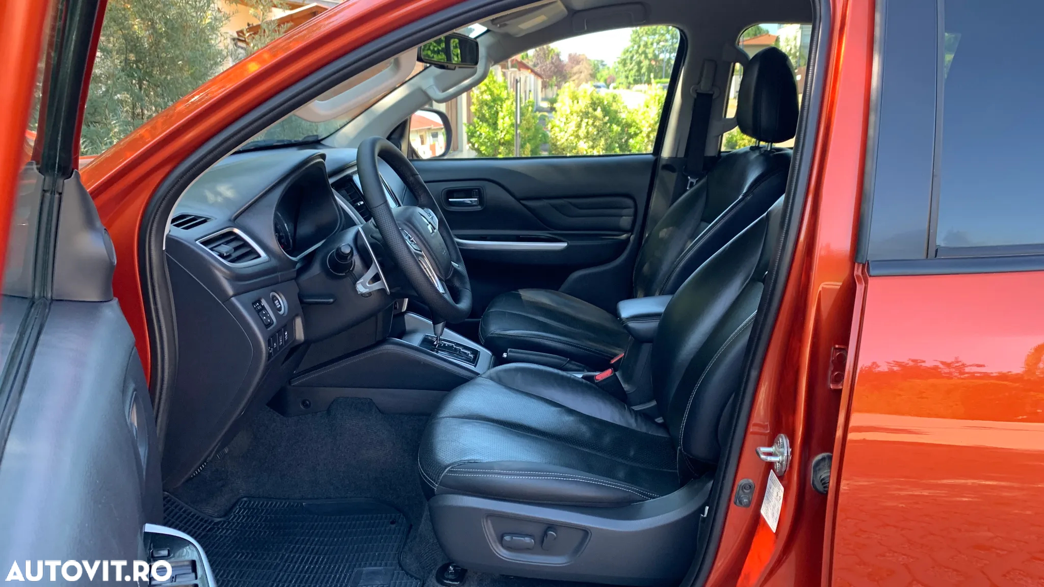 Mitsubishi L200 Double Cab 2.2 DI-D A/T Instyle - 13