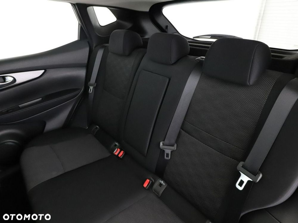 Nissan Qashqai 1.6 DIG-T N-Connecta - 18