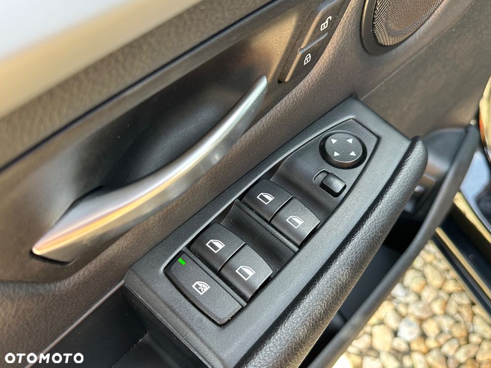 BMW Seria 2 218d - 9