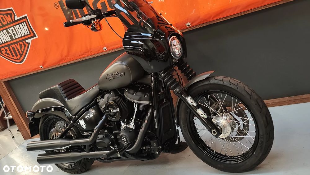 Harley-Davidson Softail Street Bob - 4