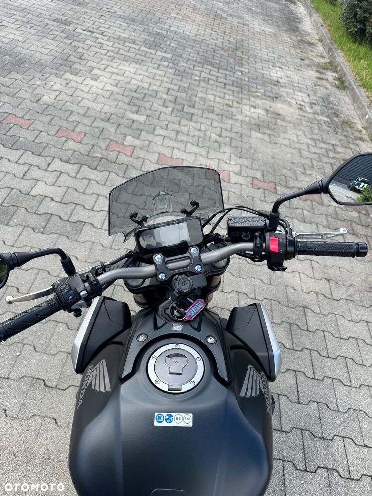 Honda CB - 10