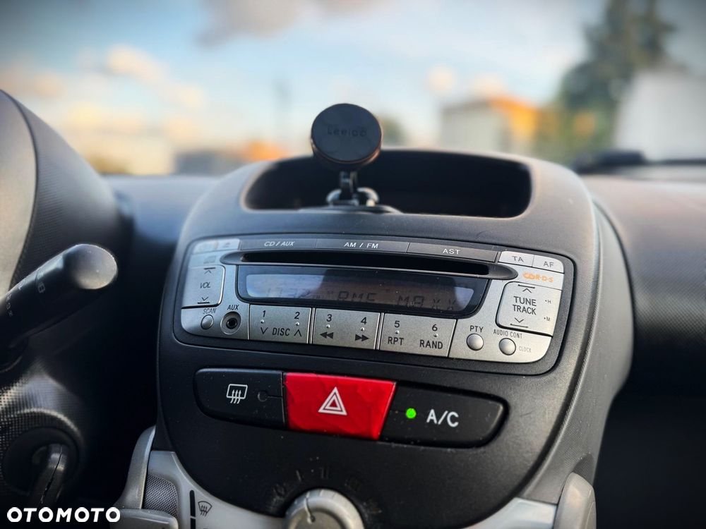 Toyota Aygo 1.0 VVT-i Luna MM A/C - 13