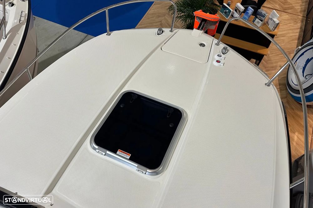 Bayliner VR6 OB Cuddy - 30