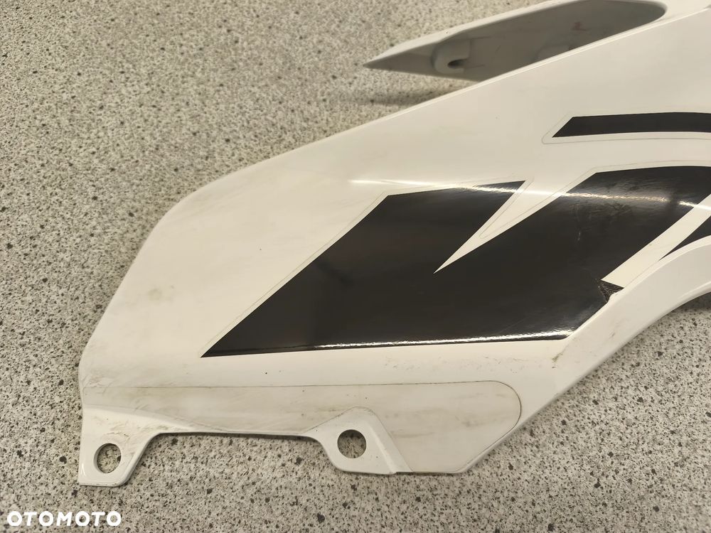 Owiewka, osłona, bok, boczek KTM 125 Duke - 8