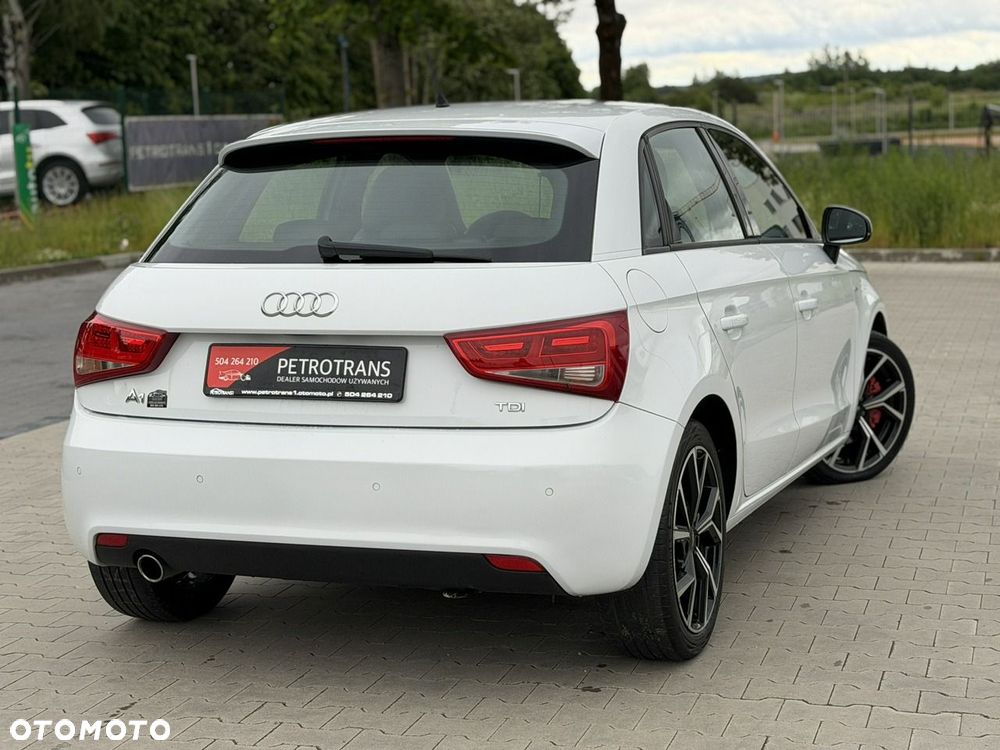 Audi A1 Sportback 1.6 TDI S line edition - 12