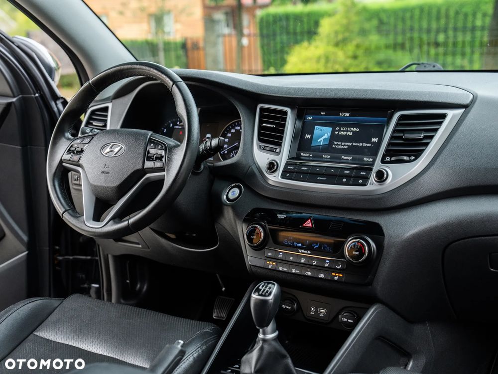 Hyundai Tucson 1.6 GDi 2WD Select - 27