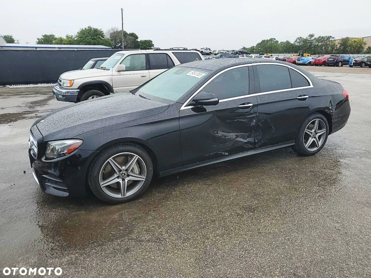 Mercedes-Benz Klasa E 300 9G-TRONIC - 2