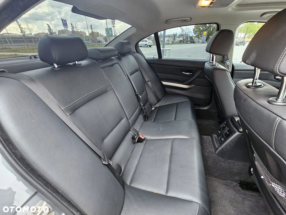 BMW Seria 3 - 16